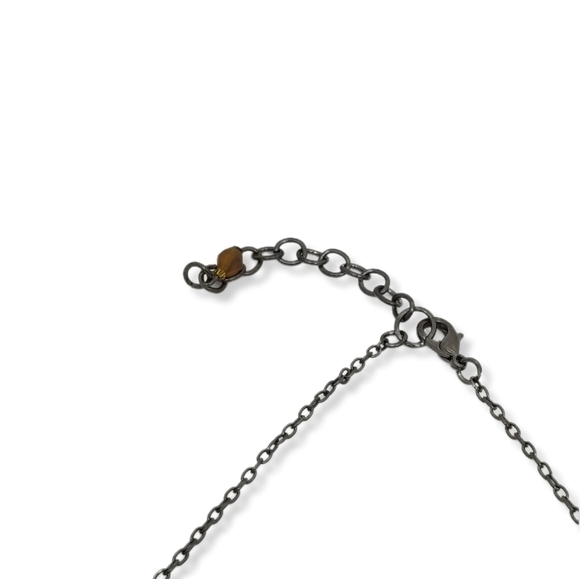 VINTAGE ORNATE WIRE DESIGN NECKLACE WITH AMBER COLOR BEAD DETAIL - Picture 6 of 6